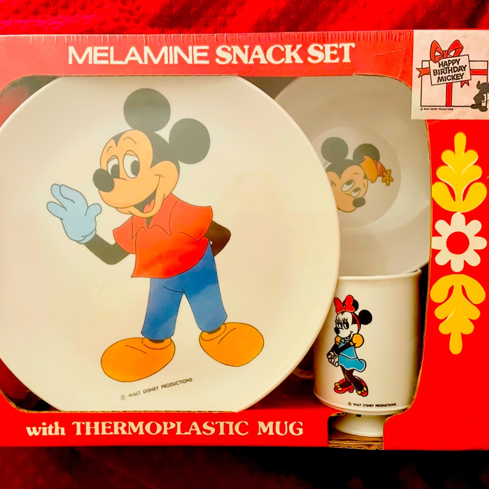 Walt Disney World Collector’s Snack Set UNOPENED on original packaging